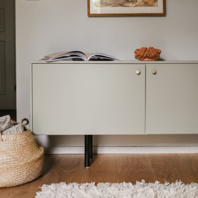 Bestå Clay sävyinen taso