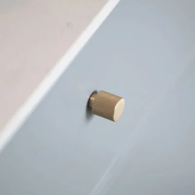 Nuppi, Helix, väri messinki