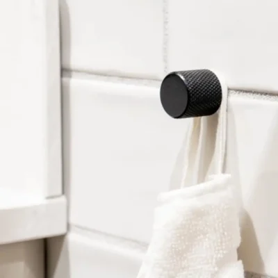 Nuppi, Helix, väri musta