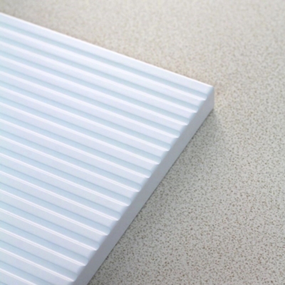 Stripes -ovi valkoinen