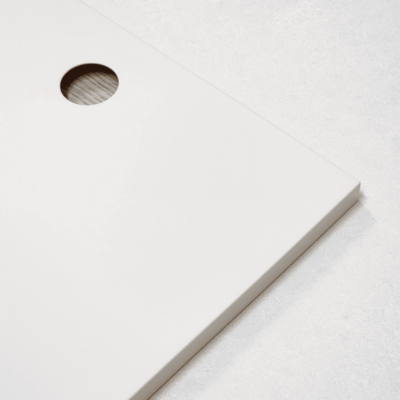 Hole in one ovi valkoinen