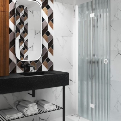 Forma 303, taittuva suihkuseinä, käytännöllisyyttä kylpyhuoneeseesi.