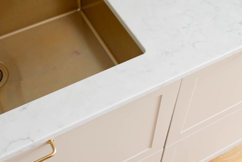 Alta asennettava allas