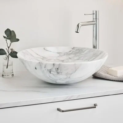 Noro marmorinen malja-allas