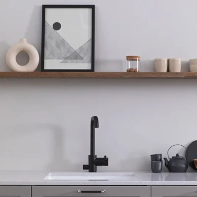 Show off-hylly mittojen mukaan, leveys 180 – 240 cm