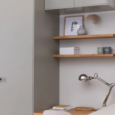 Show off-hylly mittojen mukaan, leveys 40 – 60 cm